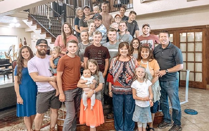 19 Kids and Counting - Have The Duggars Already Given Up On Hurricane Relief Efforts?